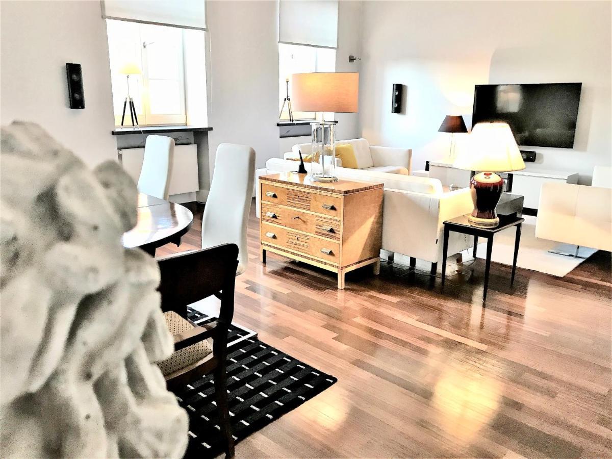 Mondrian Luxury Suites & Apartments Market Square IV Варшава Екстериор снимка